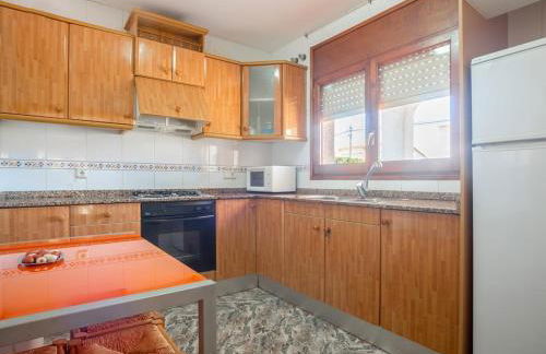 Preciosa casa con un enorme jardín - Foto 24