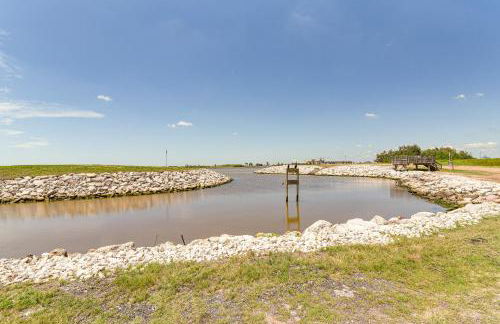 Intracoastal Views and Deck Surfside Beach Home - Foto 36