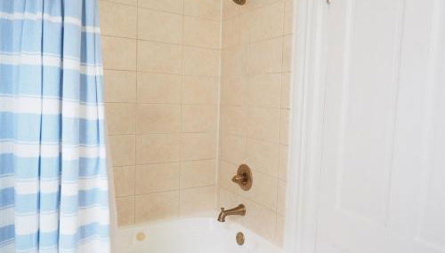 Stunning Forsyth Park Victorian - Walk to it all! - Foto 4