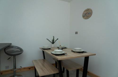 4 Bed Failsworth Home - 3 Bathrooms - Free Parking - Ideal For Contractors & Families - FREE 1 HR EARLY CHECK-IN OR 1 HR LATE CHECK-OUT FOR 2 NIGHT STAY BOOKINGS UNTIL THE END OF MAY - Foto 51