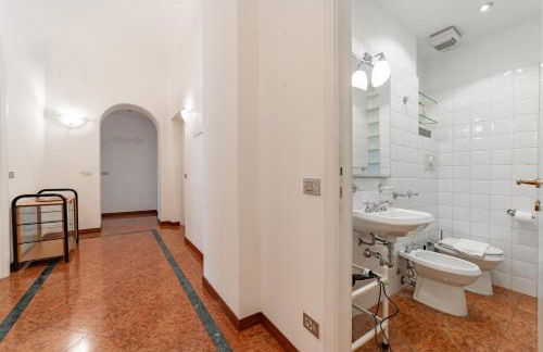 4 Min from Porta Genova Station with Whirlpool - Foto 28