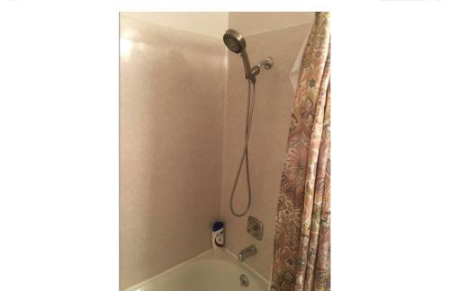 Contemporary Marine 2bed 1bath apartment in Kent - Foto 11