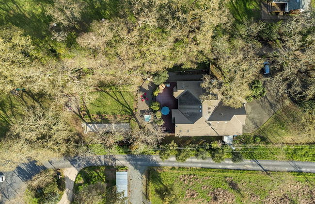 Valley of the Moon by Avantstay Tranquil Escape, Large Yard w/ Hot Tub & Fire Pit - Foto 58