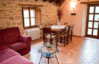 Charming apartment in Caprese Michelangelo, shared pool. - Foto 3