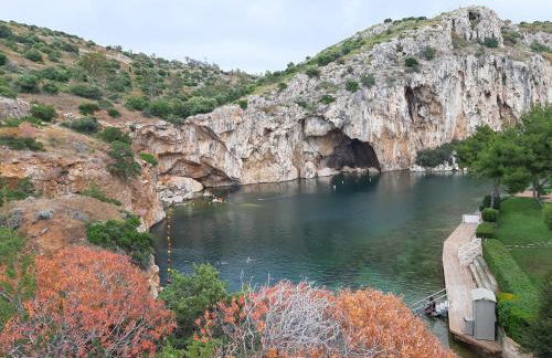 Family getaway, spacious and luxurious, sea view, terrace, 5 minutes from Voula beach, 30min from Athens center - Foto 27