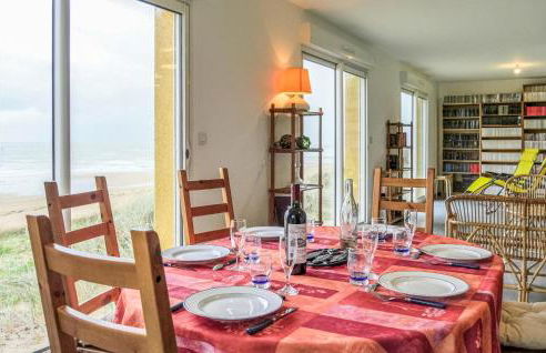 Nice Home In Pirou With House Sea View - Foto 14