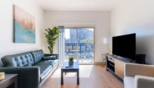3BR Modern Downtown Apartment with Gym & Office - Foto 2