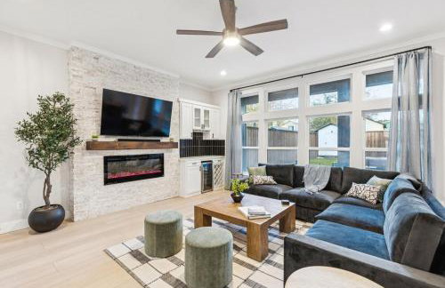 The Longhorn Luxe with Game Room and Fire pit and Karaoke - Foto 10