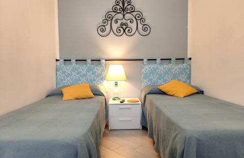 Sardinian Cottage, 150m from the sea, private Garden - Foto 2