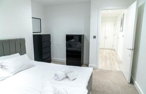 Luxury 2 Bed Penthouse with Stunning Views in Manchester City Centre - Foto 16