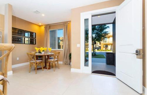 Stunning 4Bd Close to Disney @ Magic Village 7614 - Foto 16