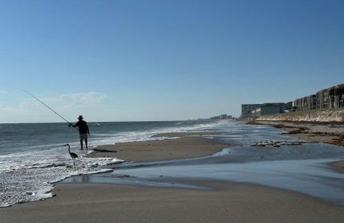 Beachfront Condo, Ocean Views, Near Patrick SFB - Foto 19