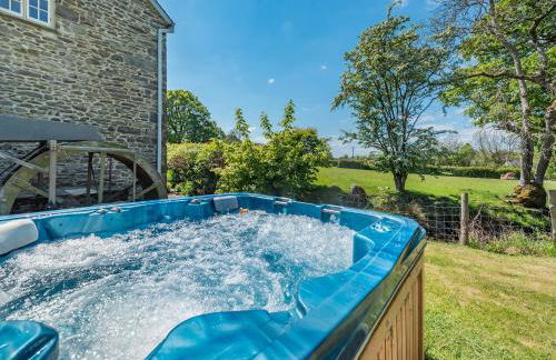 Dyffryn Glanffrwd Mill - Photo 2