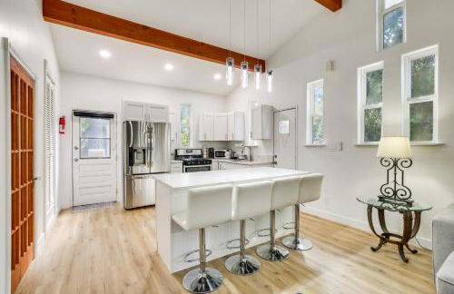 Lake Arrowhead Hideaway with Deck and Hot Tub - Foto 2