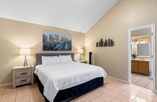 Peaceful West: 4BR Dusk Haven - Foto 21