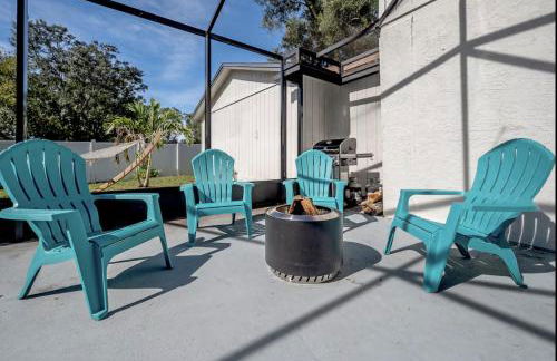 Central Perk Retreat | Heated Pool + Zoo 1 Block! - Foto 40