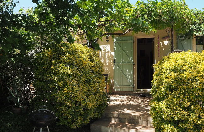 Cozy Vacation House With Pool, Vernegues - Foto 27