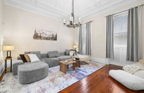 Allentown 5 BR House Free Parking No Chores! - Photo 19