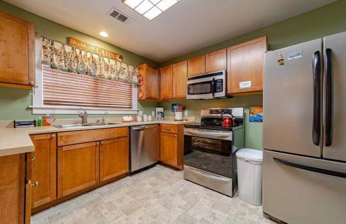 Elk Meadow Cabins 7 Beachcomber Studio - Photo 6