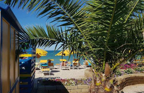 Marotta, 50 mt dal mare, Aria condizionata, Wi-Fi gratuita, 2 camere, 6 letti, - Foto 19