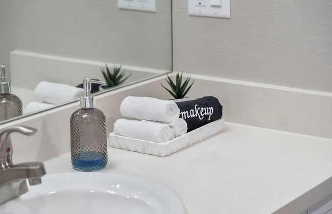 Chic Apt w Jacuzzi Pool BBQ Mountain Views - Foto 21