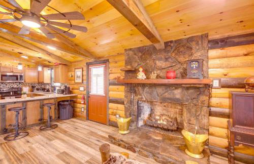 Pet-Friendly Chattanooga Cabin with Hot Tub and Kayaks - Foto 5