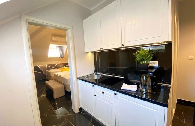 D & Sons Apartments - Photo 70