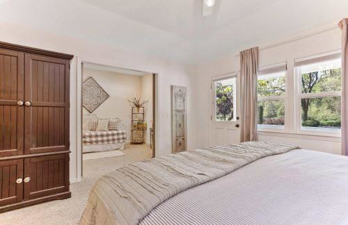 Charming 4BR Wine Country Getaway with Spa & Firepit - Foto 22