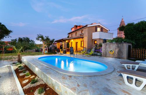 House Poljica with a pool - Foto 26