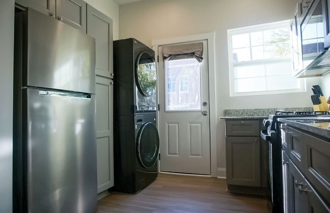 StayAE - Flamingo House - Photo 12