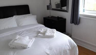 Quiet 3 bed close to the A1 - Foto 3