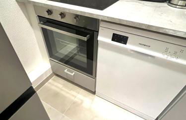 BIG New 7Rooms City Center APARTMENTS and Suites - Foto 57