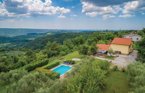 Four-Bedroom Holiday Home In Groznjan - Foto 15