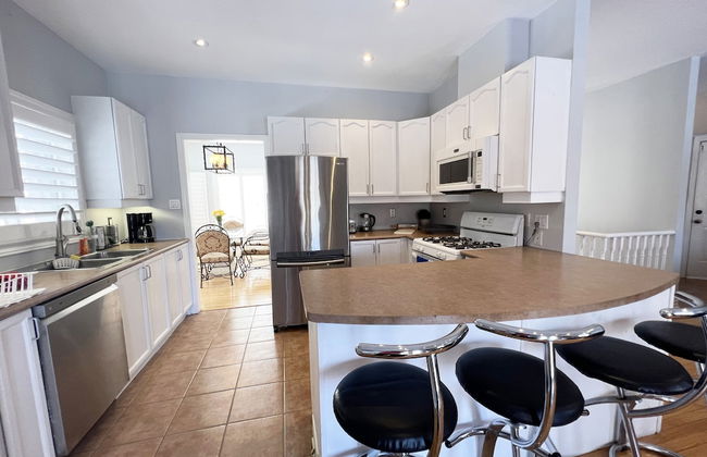 Vacation home beside the trails and Park - Photo 16