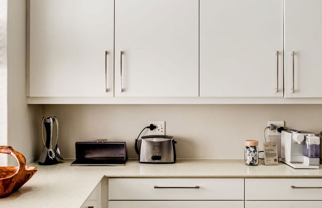 Seaside Elegance at Numa Villa - Foto 10