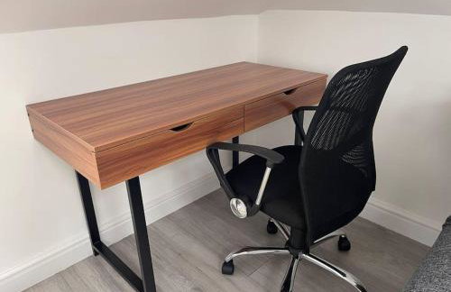 Orchid Lodge - Two Bed Generous Flat - Parking, Netflix, WIFI - Close to Blenheim Palace & Oxford - F4 - Photo 37