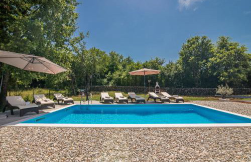 Villa surrounded by nature - Photo 55