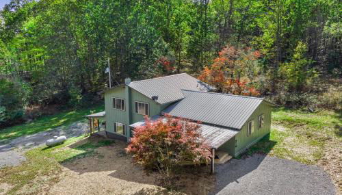 Big Yard Family Getaway - Pets OK - Grill and Hike - Foto 5