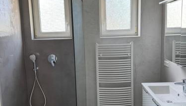 Apartments Stuttgart - Photo 5