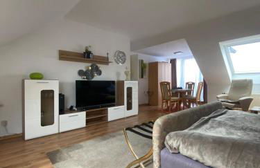 Dachgeschoss Apartment mit Ausblick - Foto 3