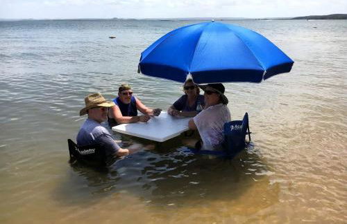 Peaceful Lakefront Cabin with Loft, Beach Access & Sunset Views in Buchanan Dam, Texas - Foto 14