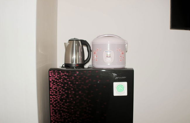 Homey And Cozy Studio Apartment At Elvis Tower - Foto 13