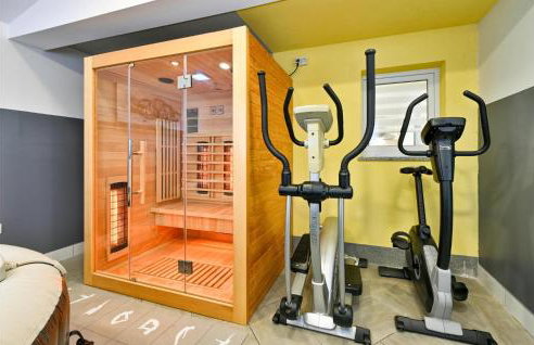 Awesome Home In Paruzevina With Sauna - Foto 6