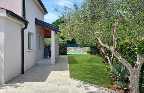 Villa Liberta - Private Family Villa with Pool & Garden - Photo 21