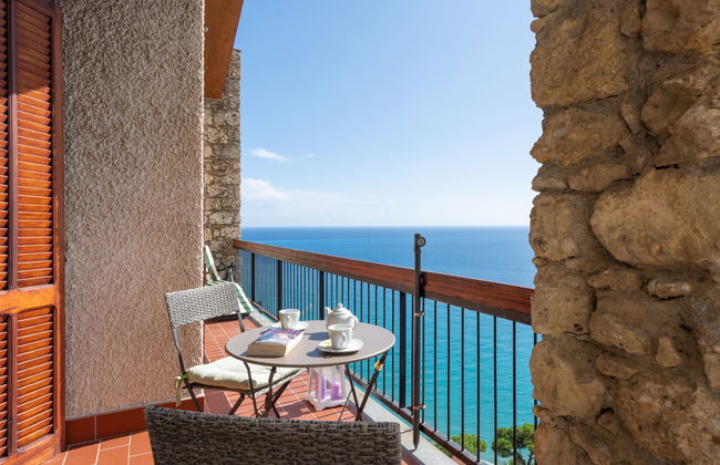 2 bedroom Apartment in Ventimiglia with garden and terrace - Photo 1