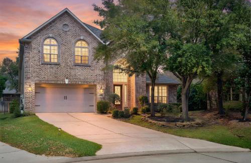 Cozy 4bdrm 3bath Home in The Woodlands - Photo 1