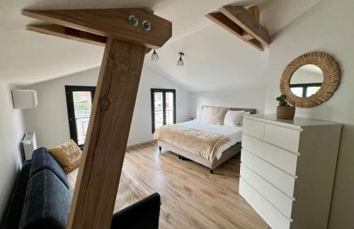 Villa Gaïa - 2 suites lits King size et salles de bain privatives - parking privé - 10 minutes Eurexpo - Aéroport - Groupama Stadium - Foto 3