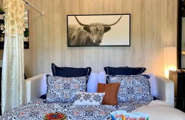 Modern Treehouse Rental with Pool for Glamping in Florida - Foto 3