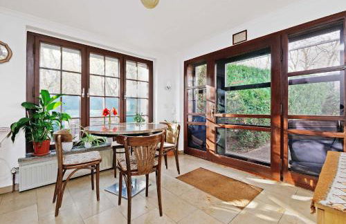 Cottage near centrum, paradise - Photo 17