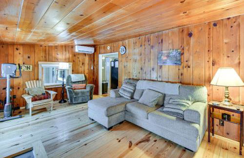 Home Theater and Hot Tub! Home Near Higgins Lake - Foto 5